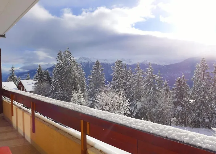 Byblos 11 By Interhome * クラン