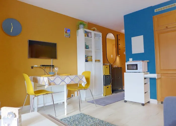 アパート Byblos 11 By Interhome