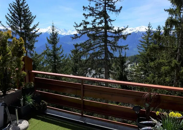 Byblos 11 By Interhome クラン